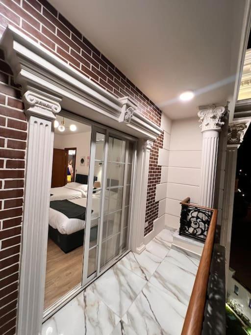 Apartment White Palace Served 22 Cairo